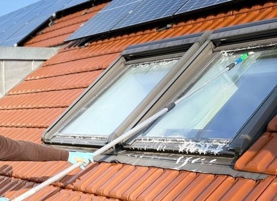 Grundreinigung München – Tiefenreinigung versus regelmäßige Unterhaltsreinigung