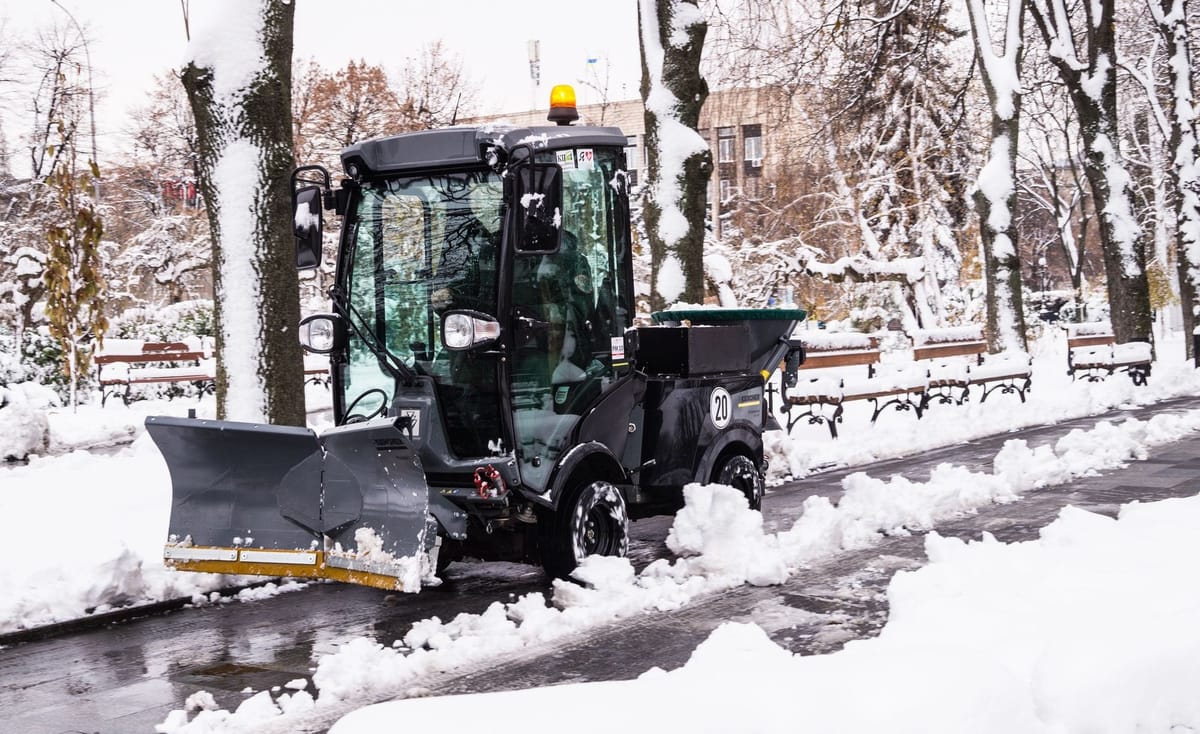 Winterdienst in Germering – professionelles Schneeräumen und Streuen